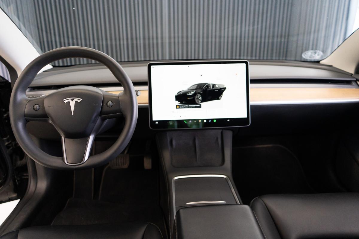 tesla-model-3-2023-eletrico-500cc
