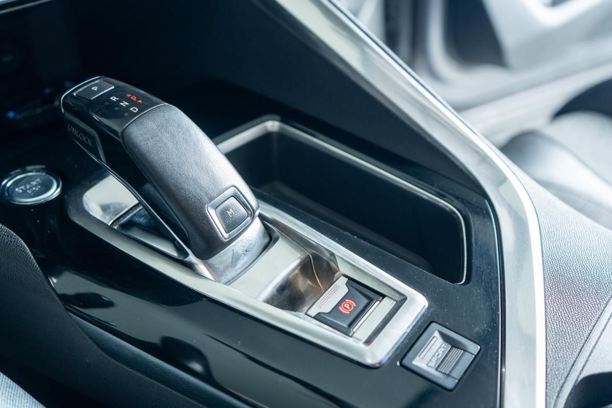 peugeot-3008-2018-diesel-1560cc