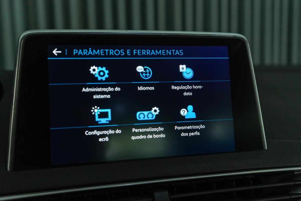 peugeot-3008-2018-diesel-1560cc