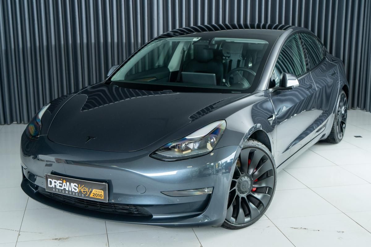 tesla-model-3-2021-eletrico-500cc