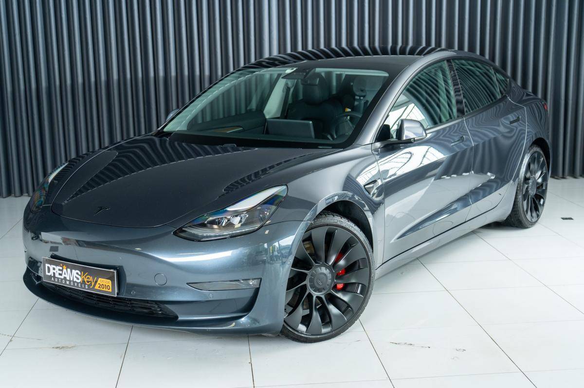tesla-model-3-2021-eletrico-500cc