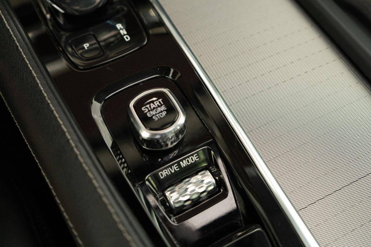 volvo-xc90-2020-hibrido-a-gasolina-1969cc