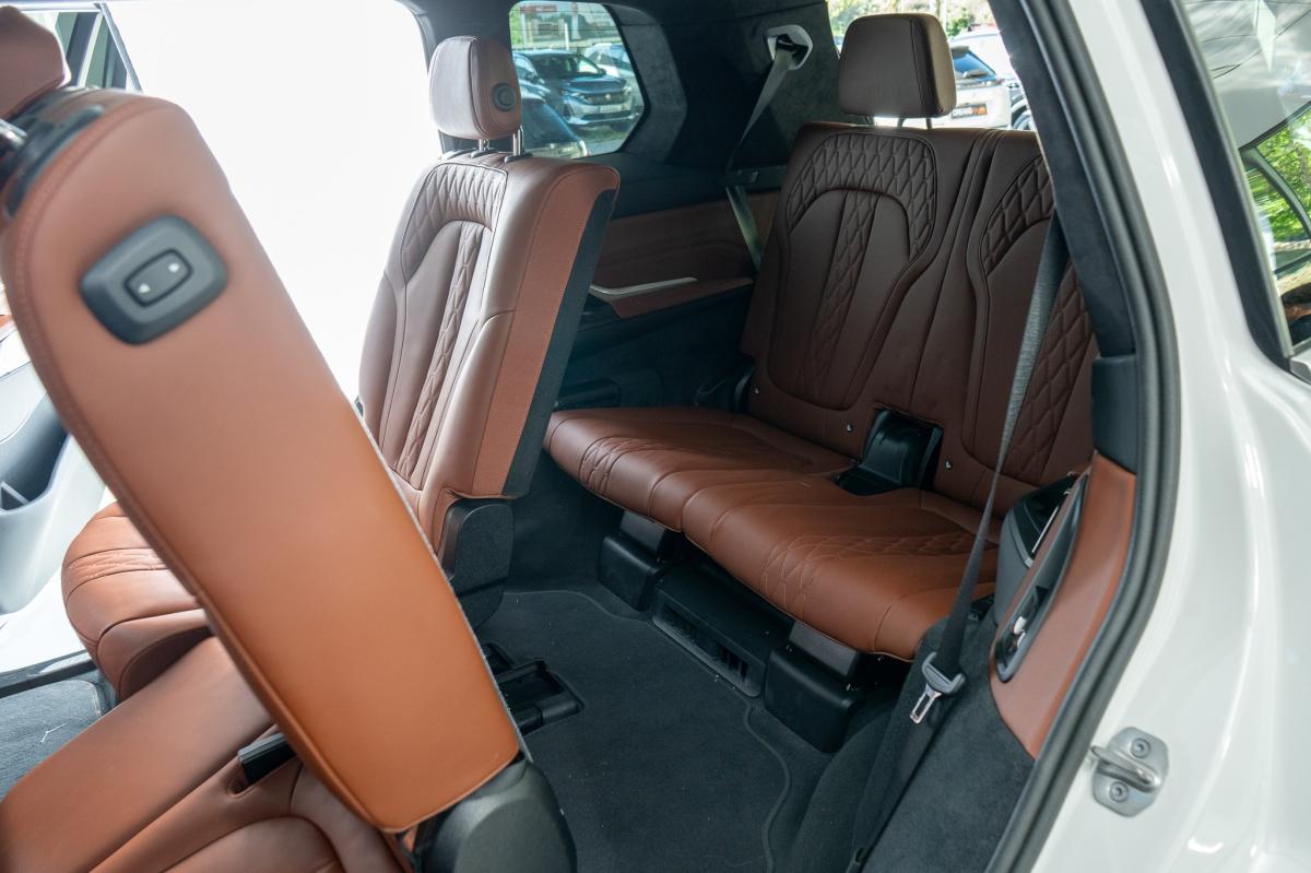 bmw-x7-2024-diesel-2993cc
