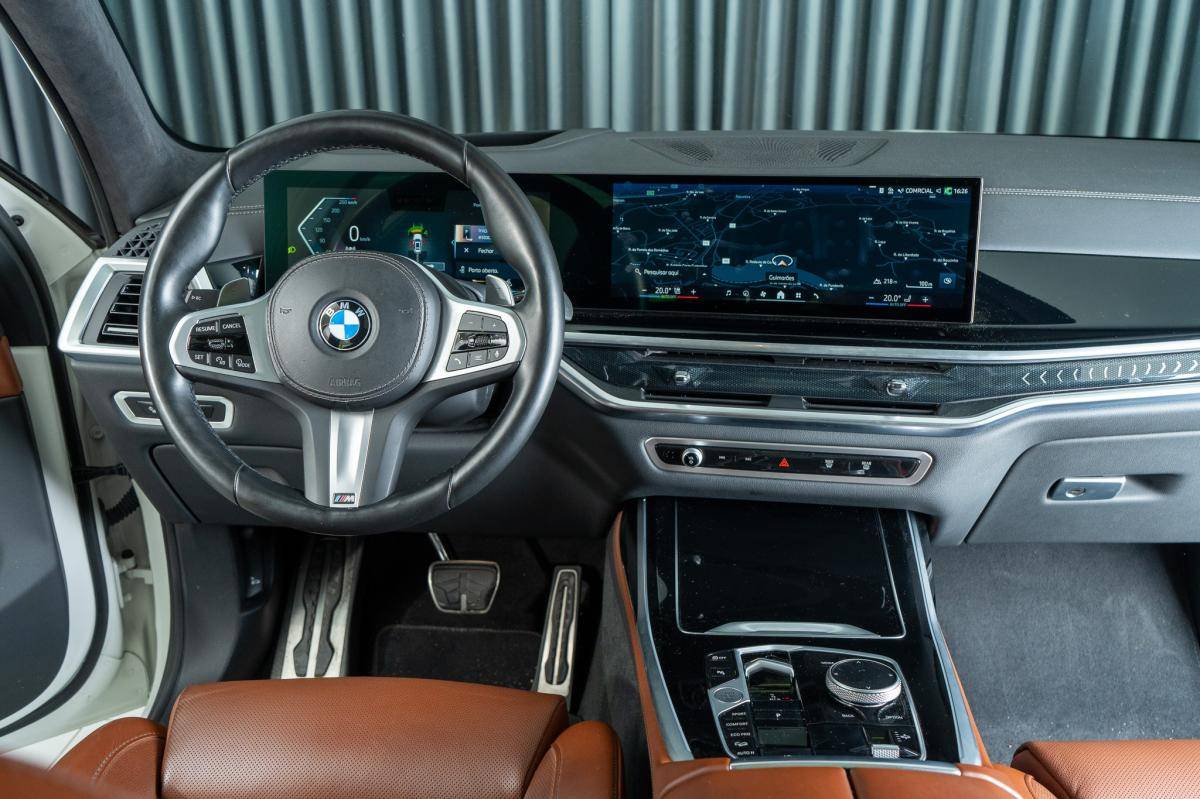 bmw-x7-2024-diesel-2993cc