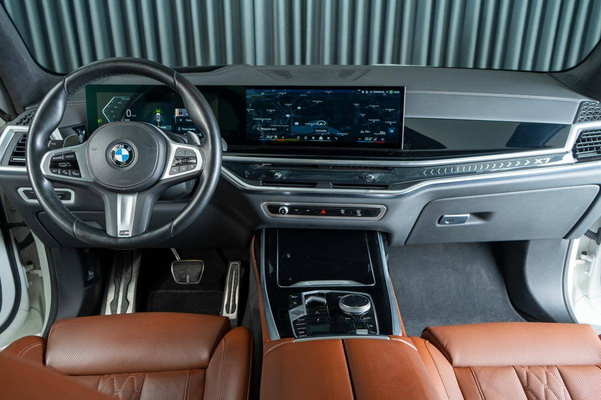 bmw-x7-2024-diesel-2993cc