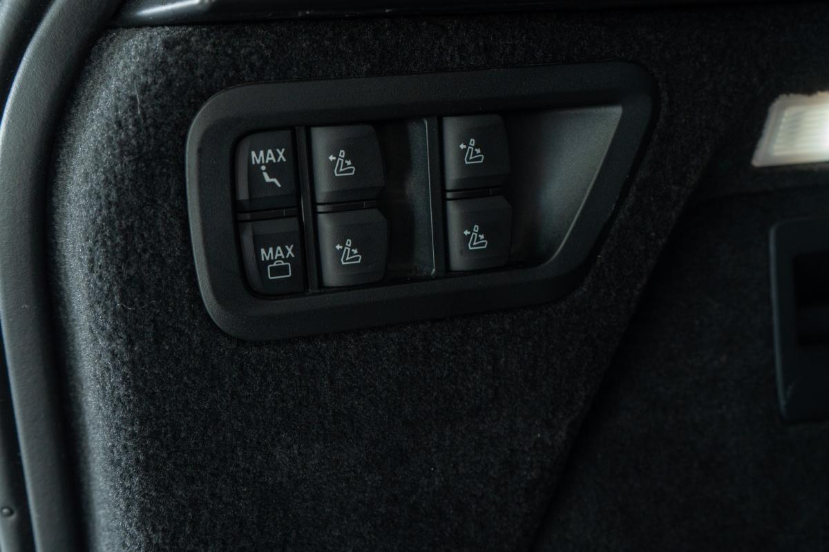bmw-x7-2024-diesel-2993cc