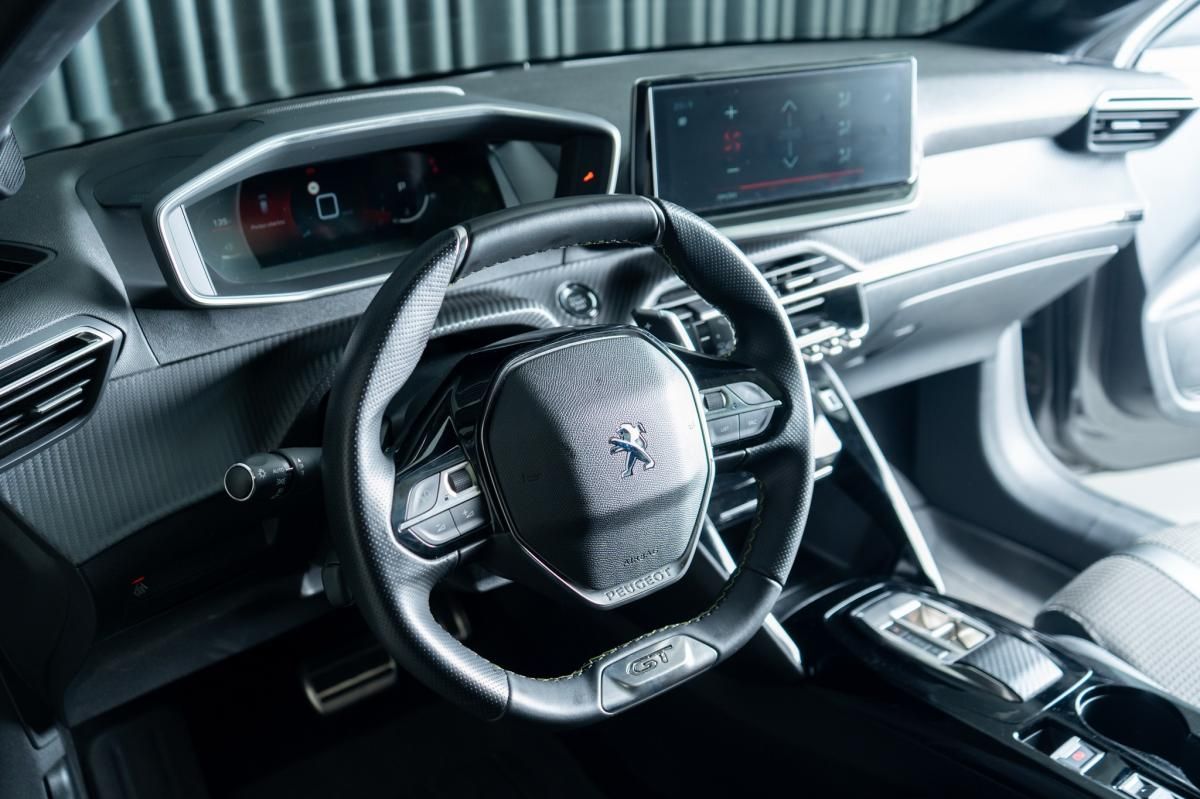 peugeot-208-2023-gasolina-1199cc