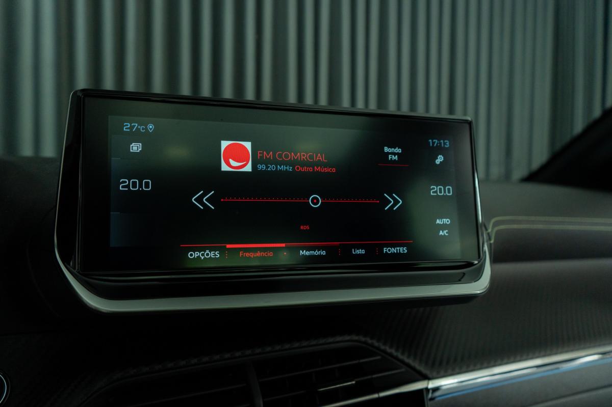 peugeot-208-2023-gasolina-1199cc