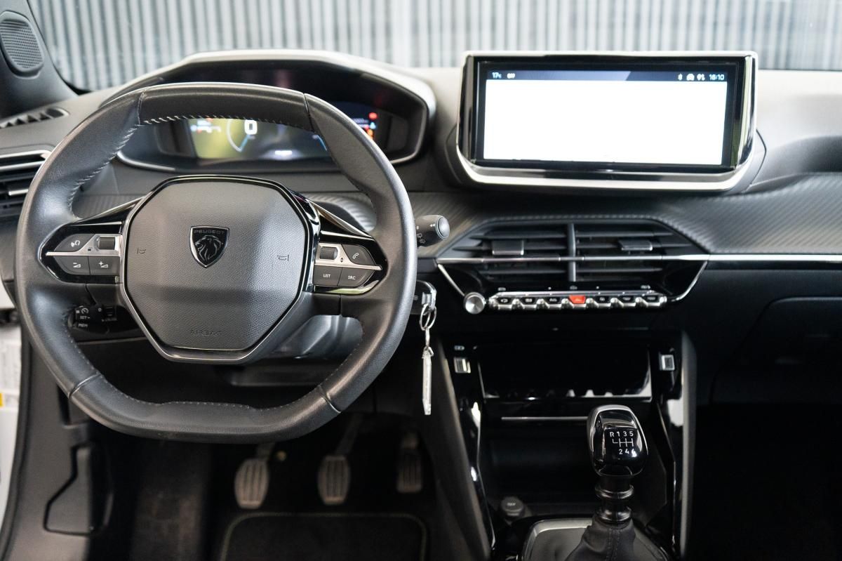 peugeot-2008-2024-gasolina-1199cc