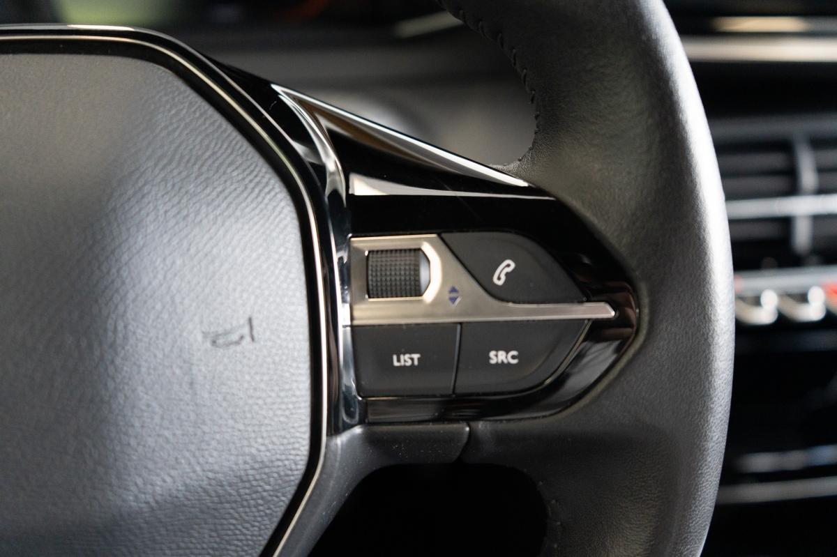 peugeot-2008-2024-gasolina-1199cc