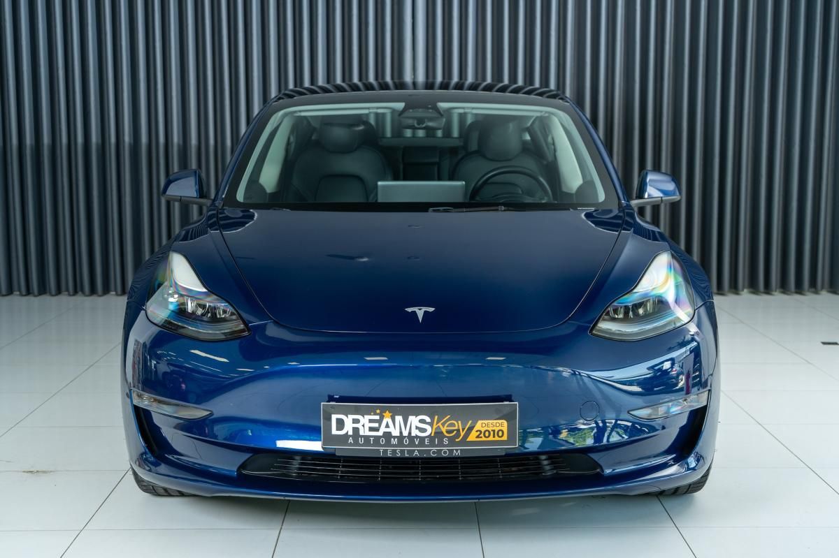 tesla-model-3-2023-eletrico-500cc