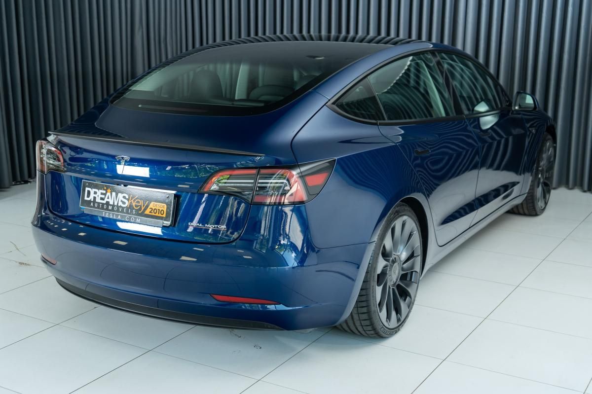 tesla-model-3-2023-eletrico-500cc