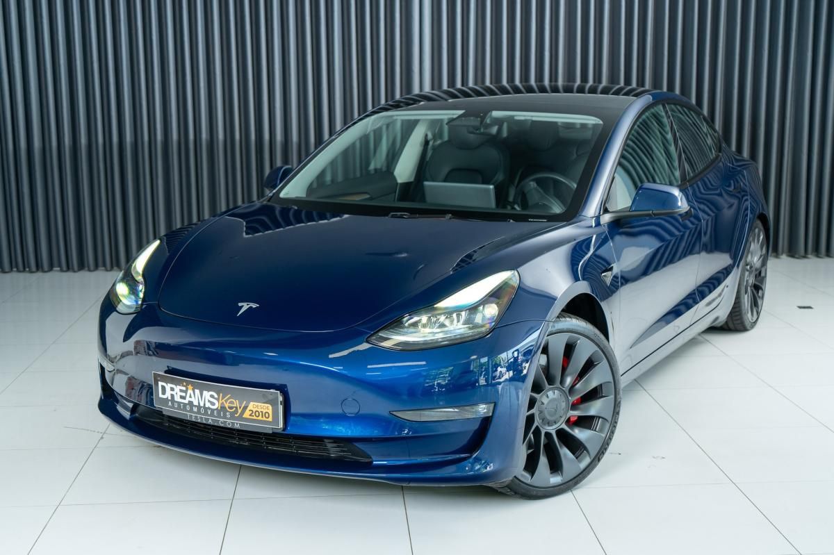 tesla-model-3-2023-eletrico-500cc