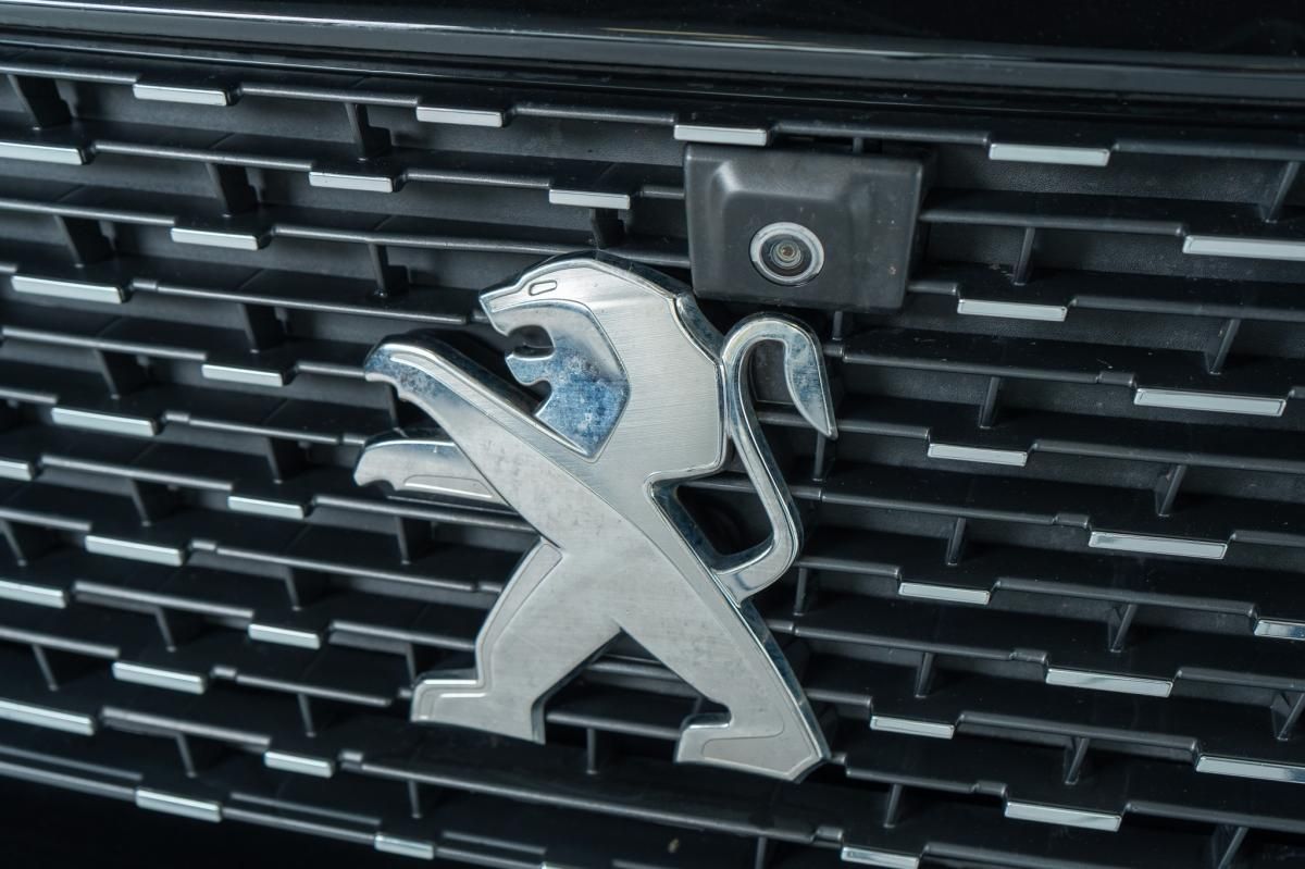 peugeot-3008-2022-gasolina-1199cc
