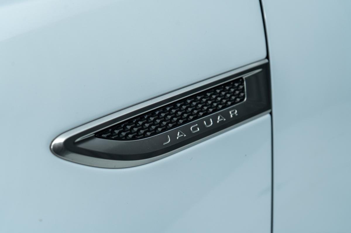 jaguar-e-pace-2018-diesel-1999cc