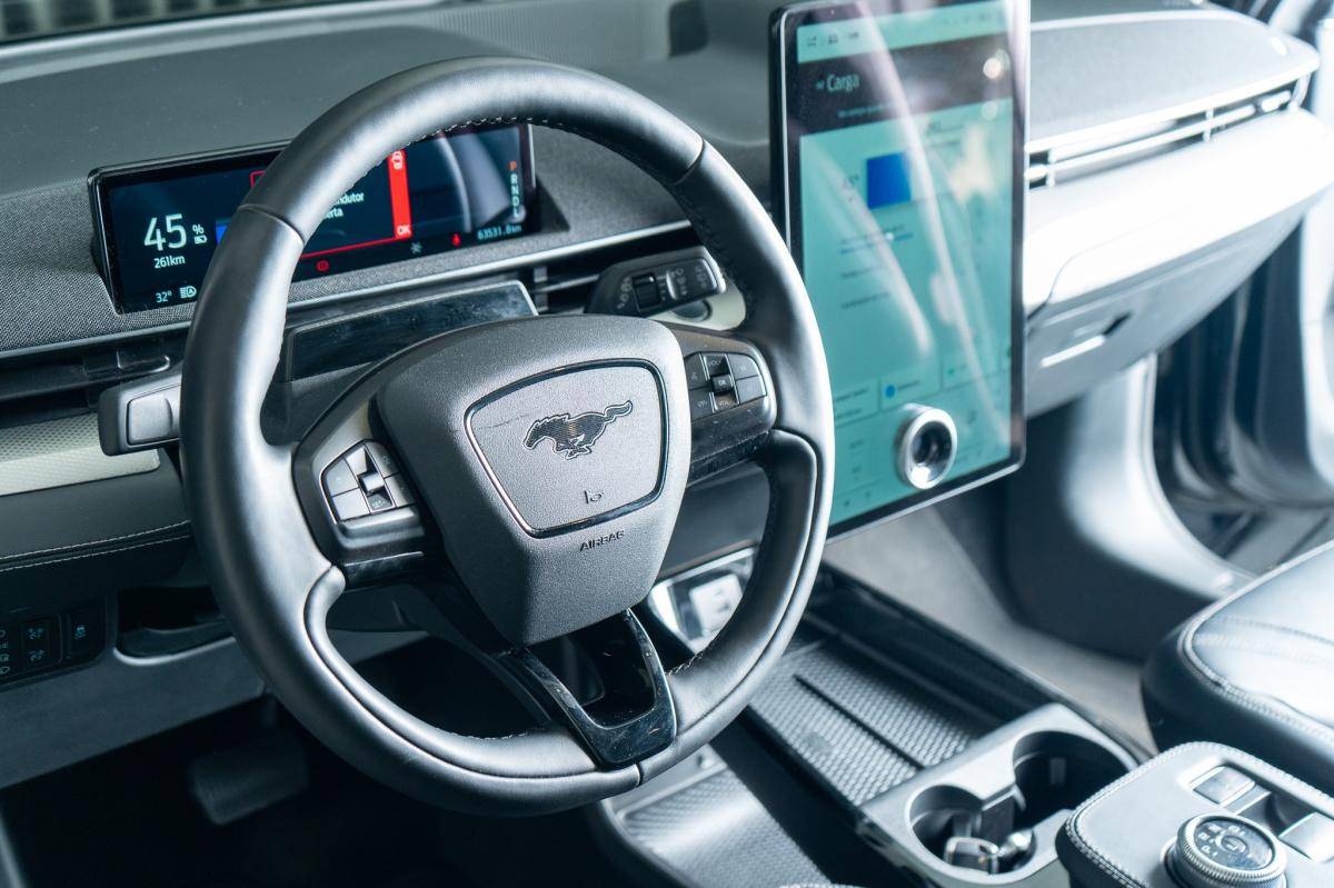 ford-mustang-2022-eletrico-0cc