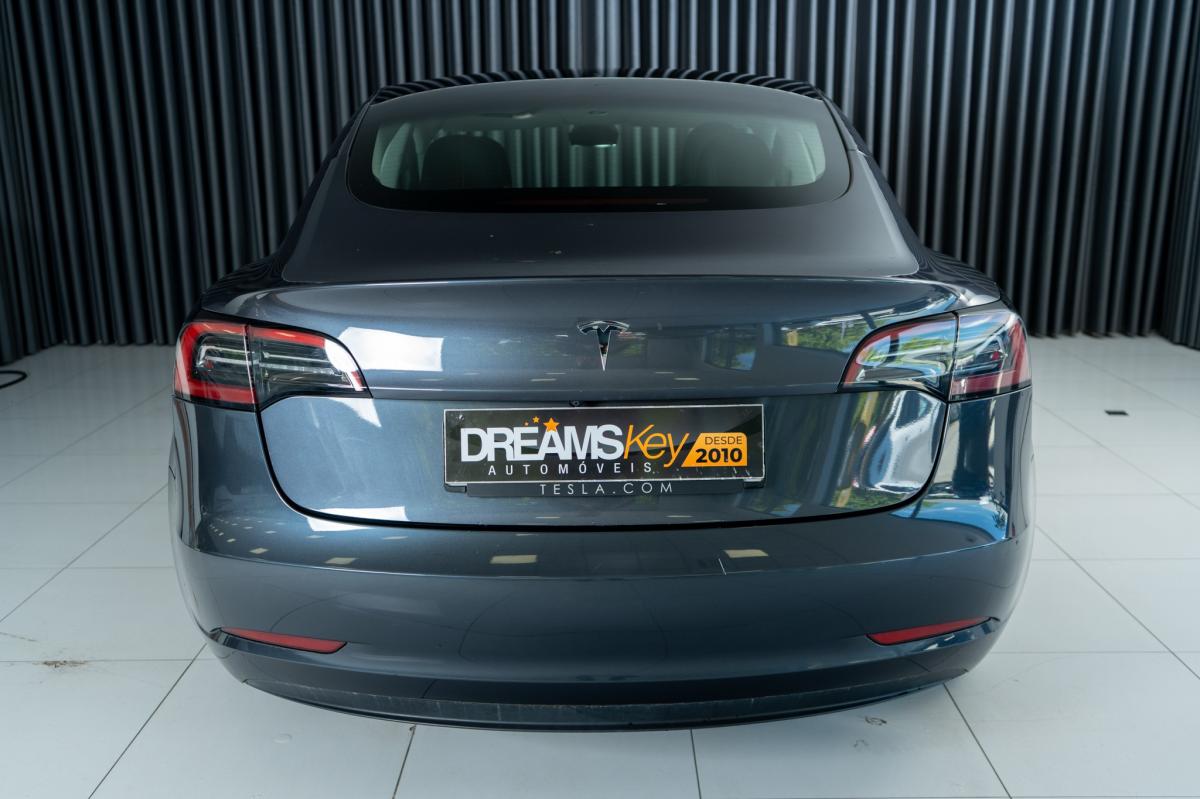 tesla-model-3-2023-eletrico-500cc
