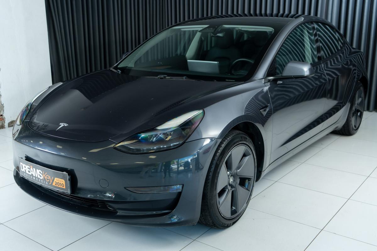 tesla-model-3-2023-eletrico-500cc