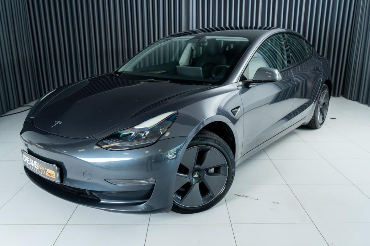 tesla-model-3-2023-eletrico-500cc