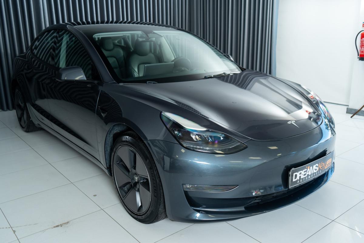 tesla-model-3-2023-eletrico-500cc