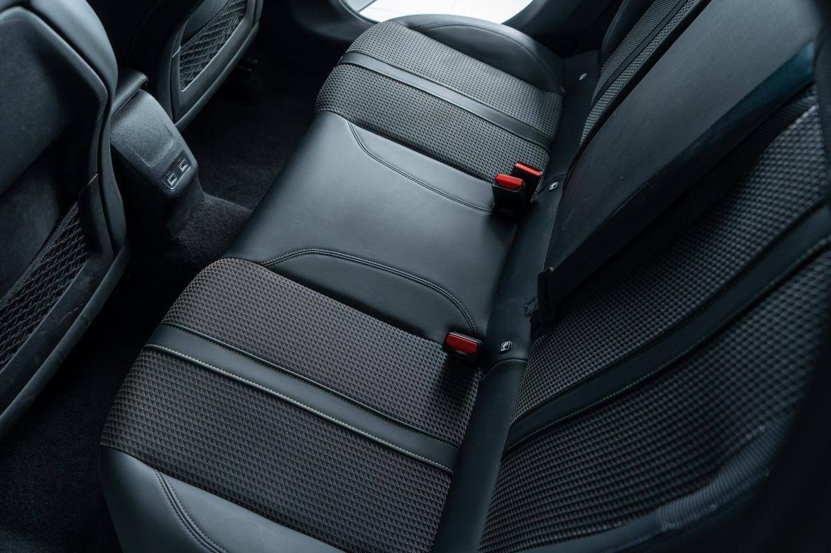 peugeot-208-2023-gasolina-1199cc
