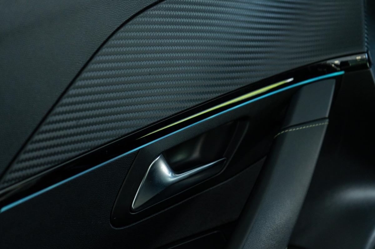 peugeot-208-2023-gasolina-1199cc