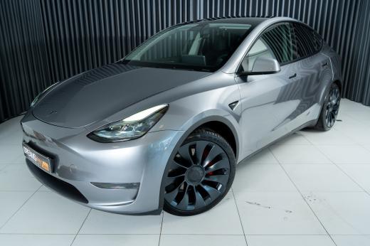 tesla-model-y-2023-eletrico-500cc