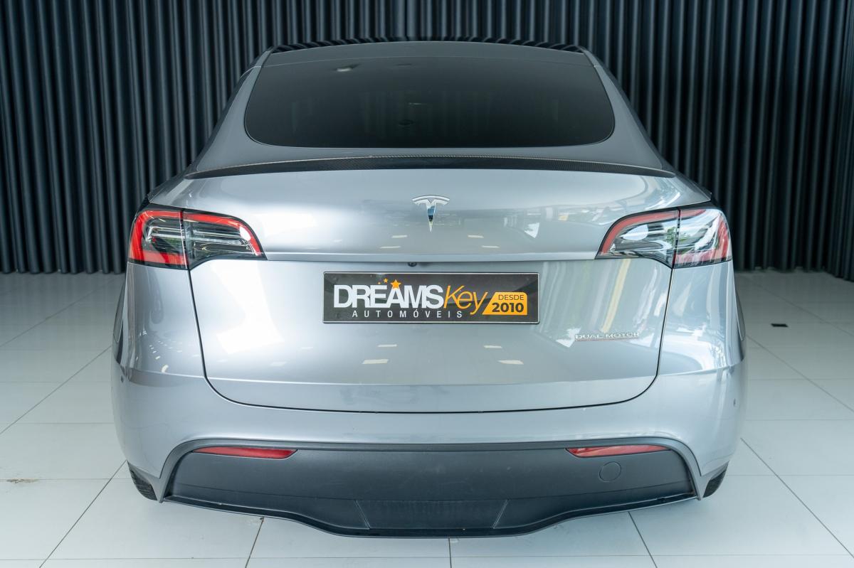 tesla-model-y-2023-eletrico-500cc