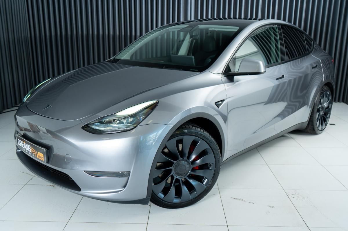tesla-model-y-2023-eletrico-500cc