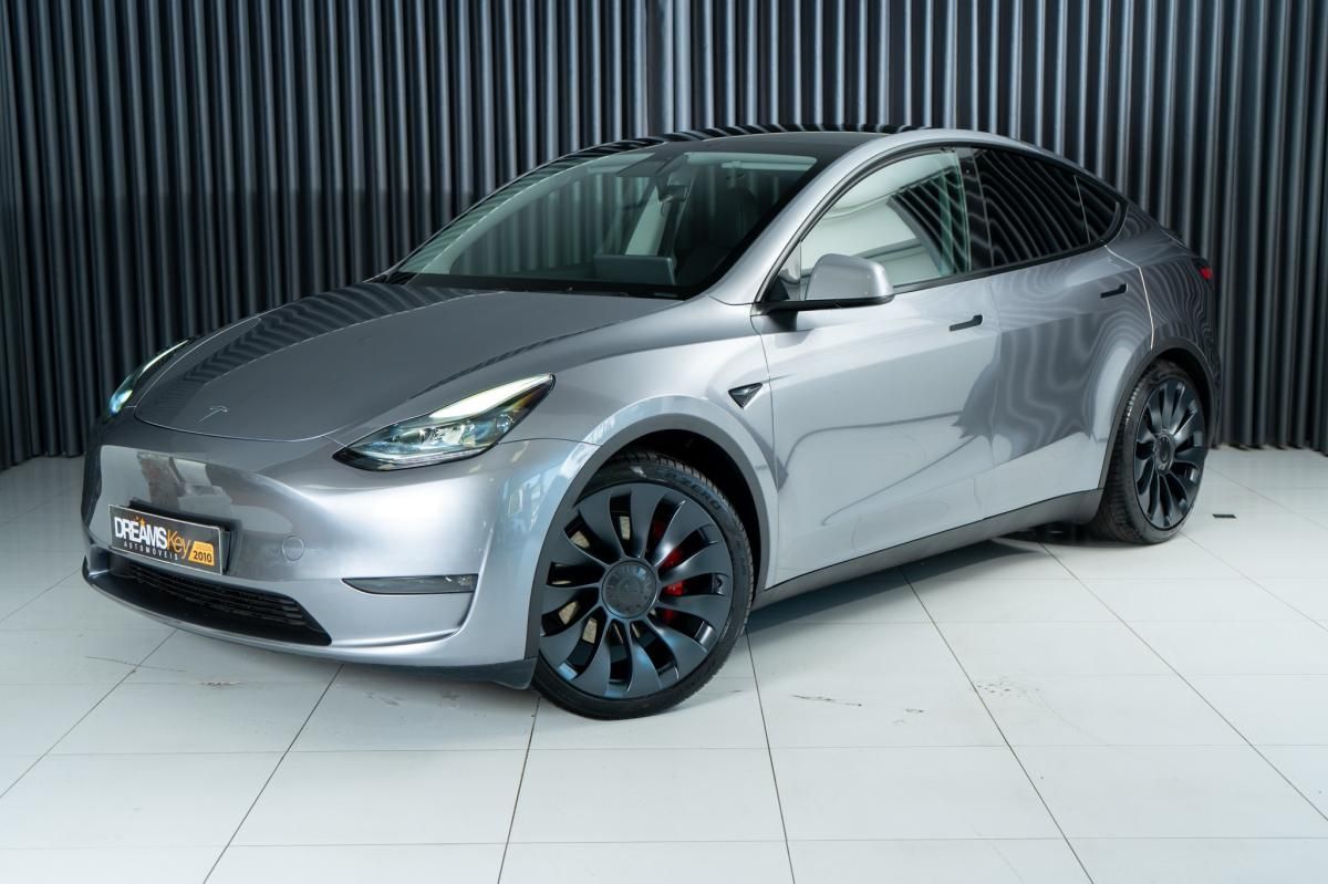 tesla-model-y-2023-eletrico-500cc