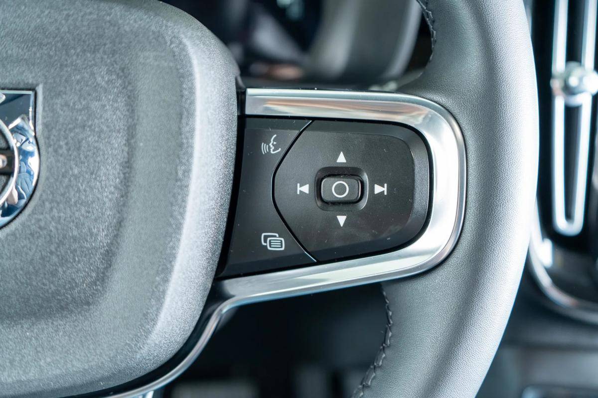 volvo-c40-2022-eletrico-500cc