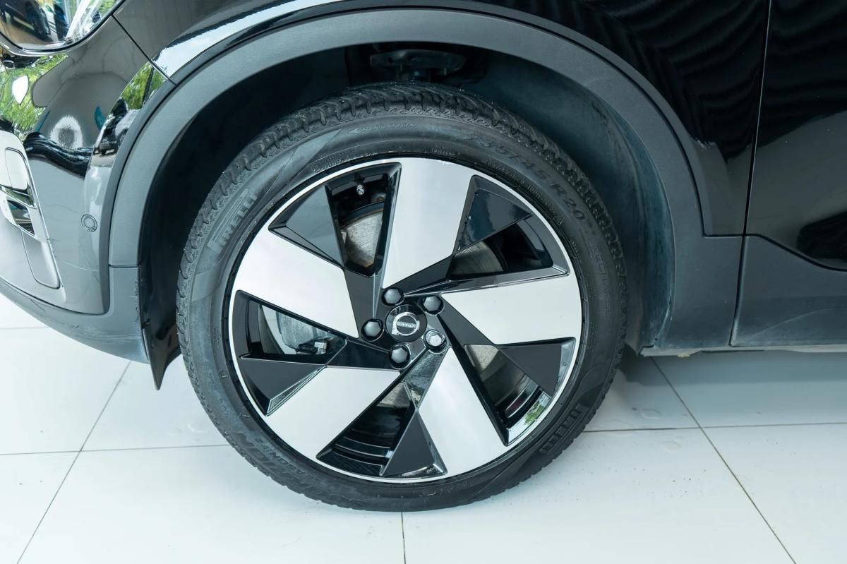 volvo-c40-2022-eletrico-500cc
