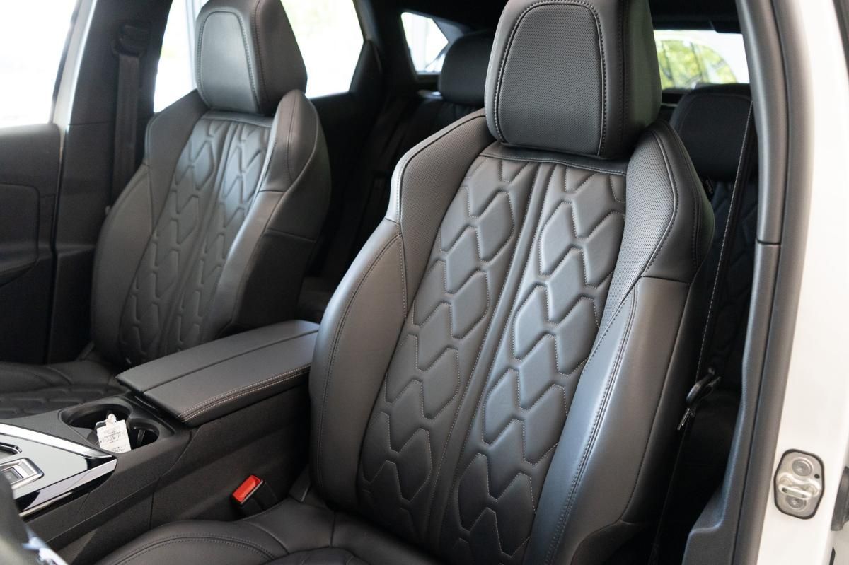 peugeot-3008-2022-hibrido-a-gasolina-1598cc