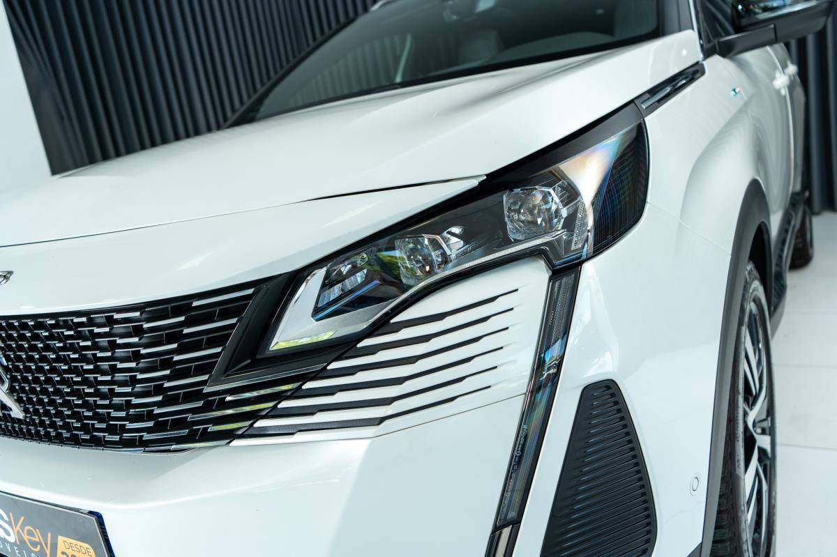 peugeot-3008-2022-hibrido-a-gasolina-1598cc