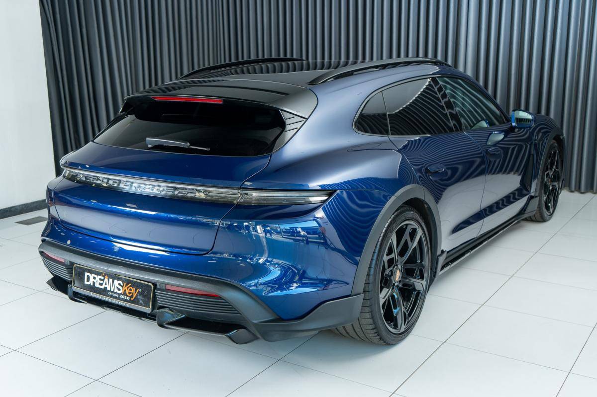 porsche-taycan-2022-eletrico-500cc