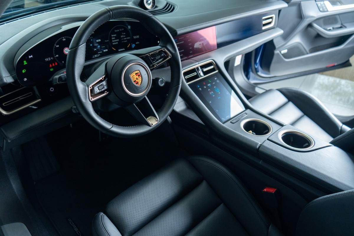 porsche-taycan-2022-eletrico-500cc