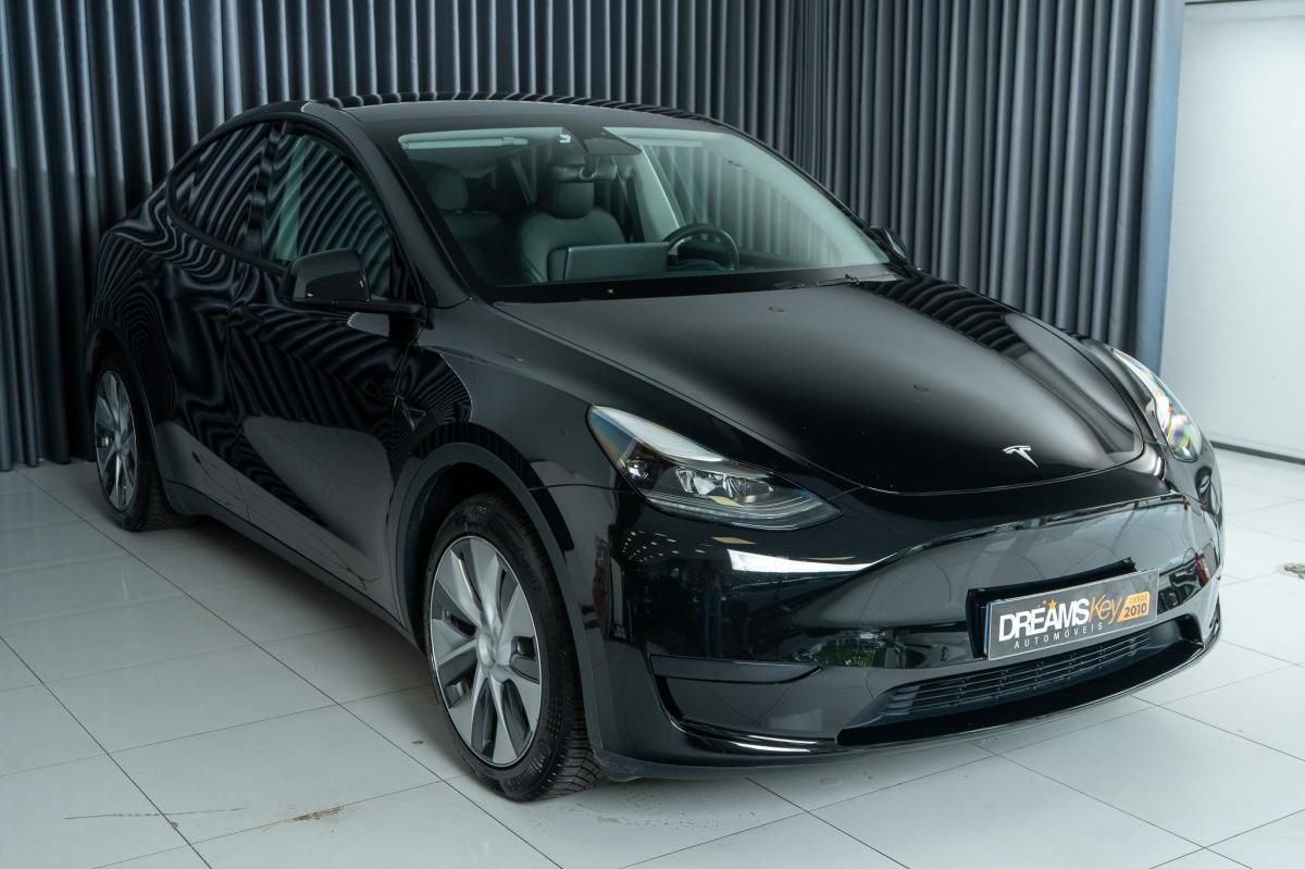 tesla-model-y-2023-eletrico-500cc