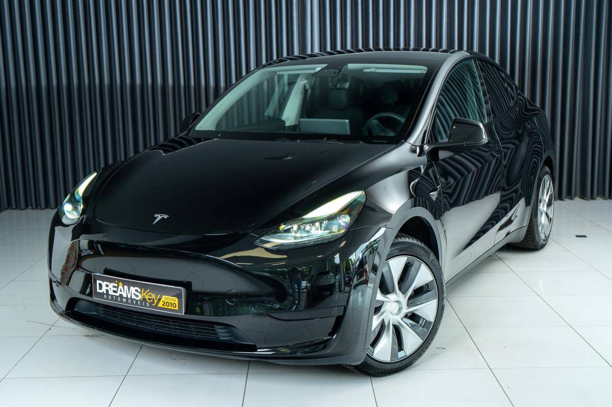 tesla-model-y-2023-eletrico-500cc