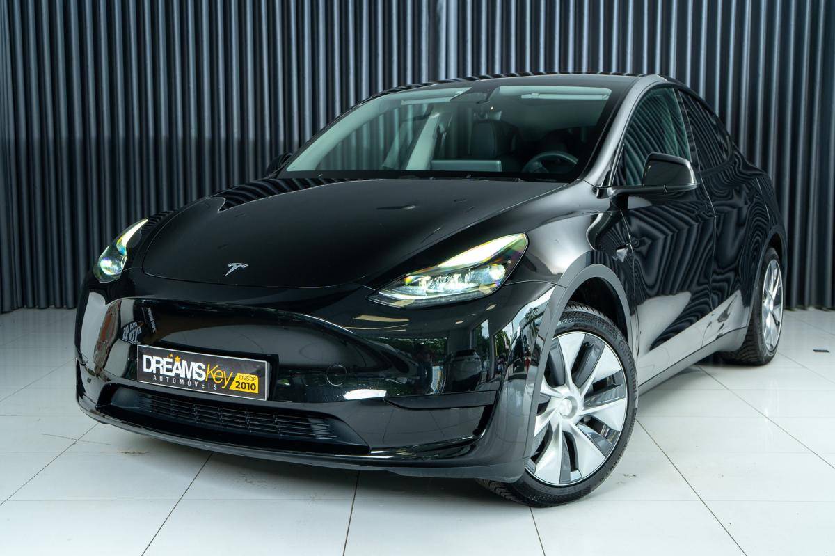tesla-model-y-2023-eletrico-500cc