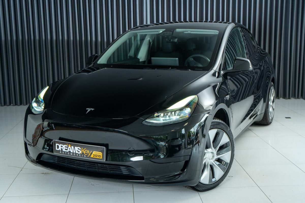 tesla-model-y-2023-eletrico-500cc