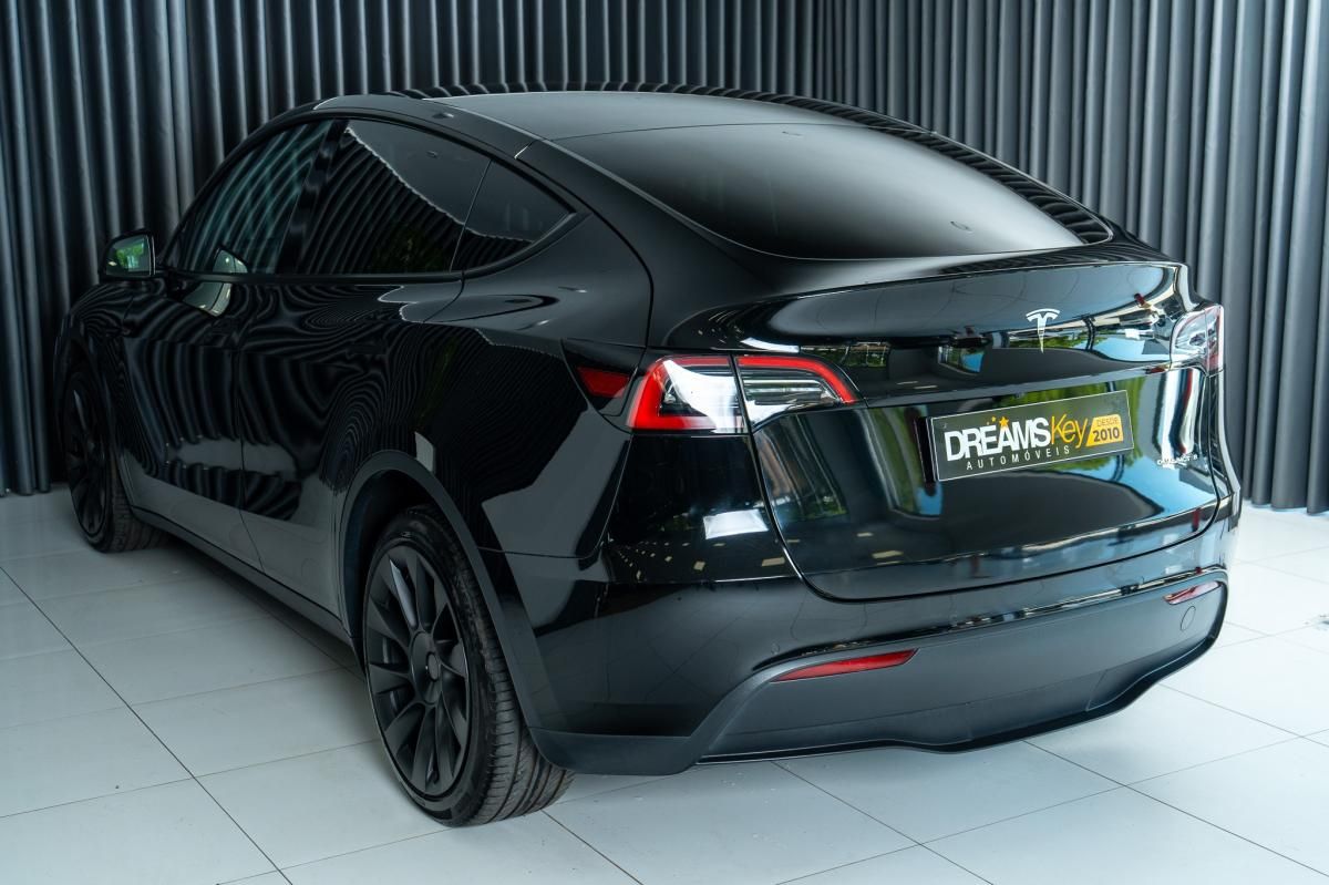 tesla-model-y-2022-eletrico-0cc