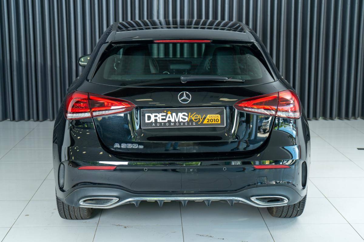 mercedes-benz-classe-a-2022-hibrido-a-gasolina-1332cc