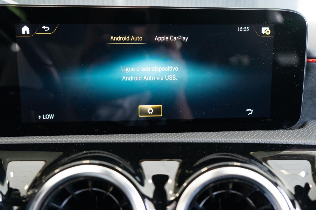 mercedes-benz-classe-a-2022-hibrido-a-gasolina-1332cc