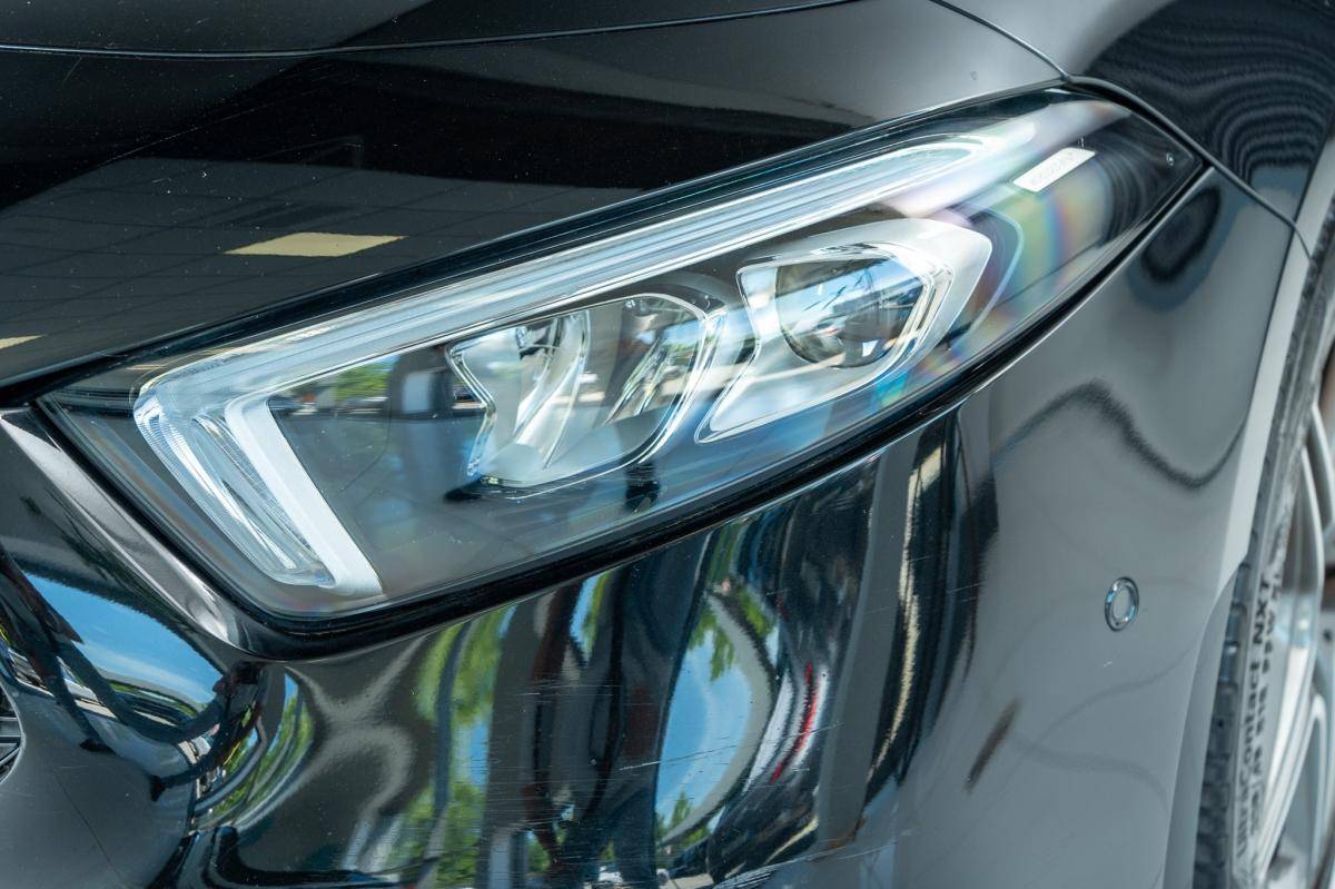 mercedes-benz-classe-a-2022-hibrido-a-gasolina-1332cc