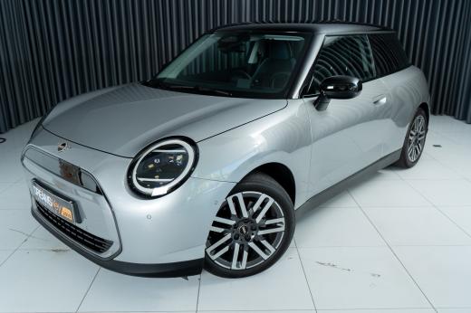 mini-cooper-2025-eletrico-500cc