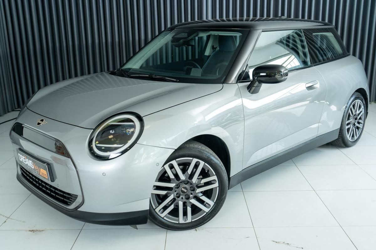 mini-cooper-2025-eletrico-500cc
