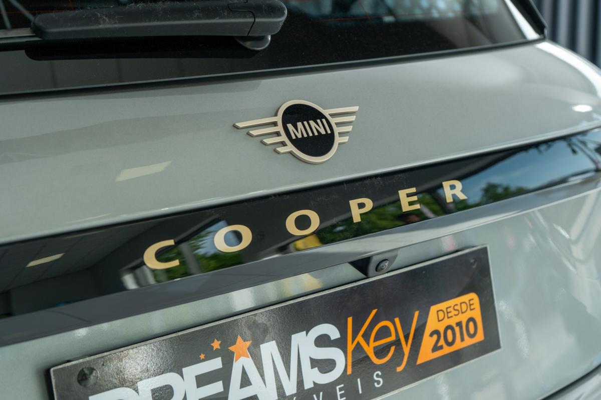 mini-cooper-2025-eletrico-500cc