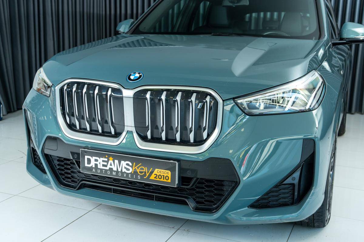 bmw-ix-2023-eletrico-500cc