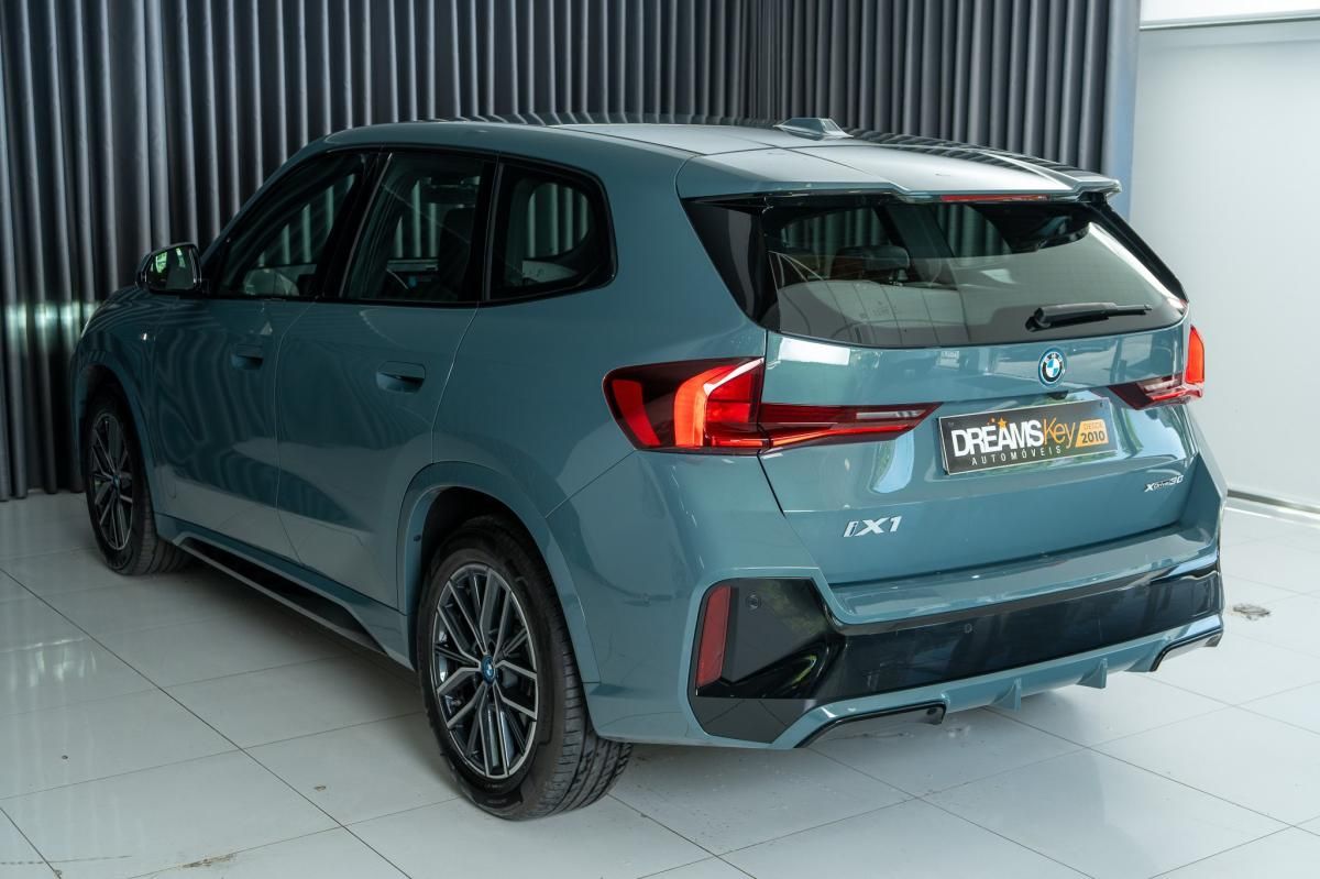 bmw-ix-2023-eletrico-500cc