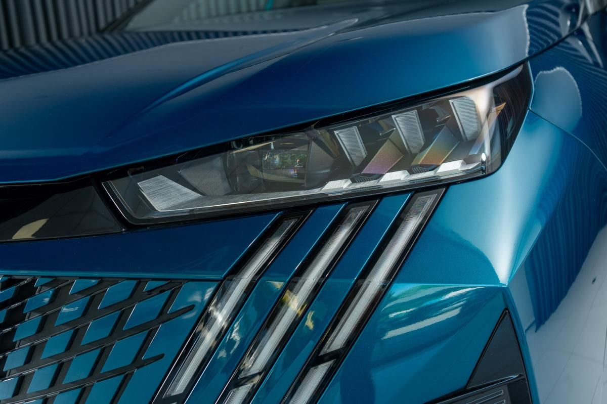 peugeot-e-3008-2025-eletrico-500cc